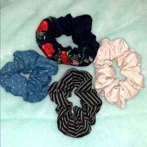 Bundle of 4 Scrunchies